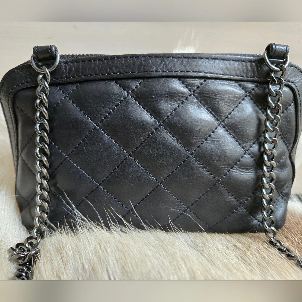 Rare!! MZ Wallace Black Leather Emily Crossbody with Blue Interior - Picture 5 of 12